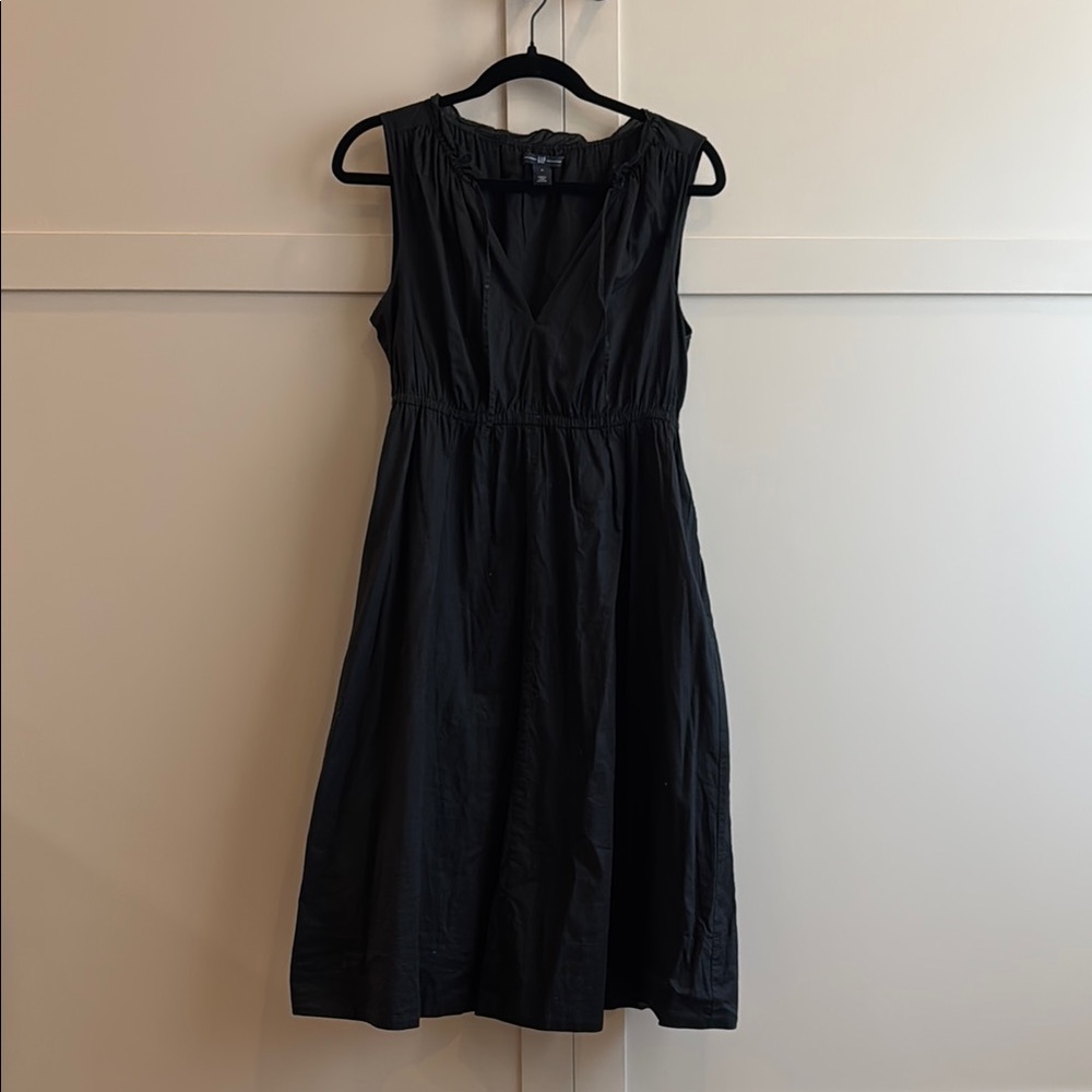 Casual Black Sleeveless Dress